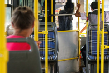 Фотография к новости: Актюбинская пенсионерка обвинила кондуктора автобуса в избиении