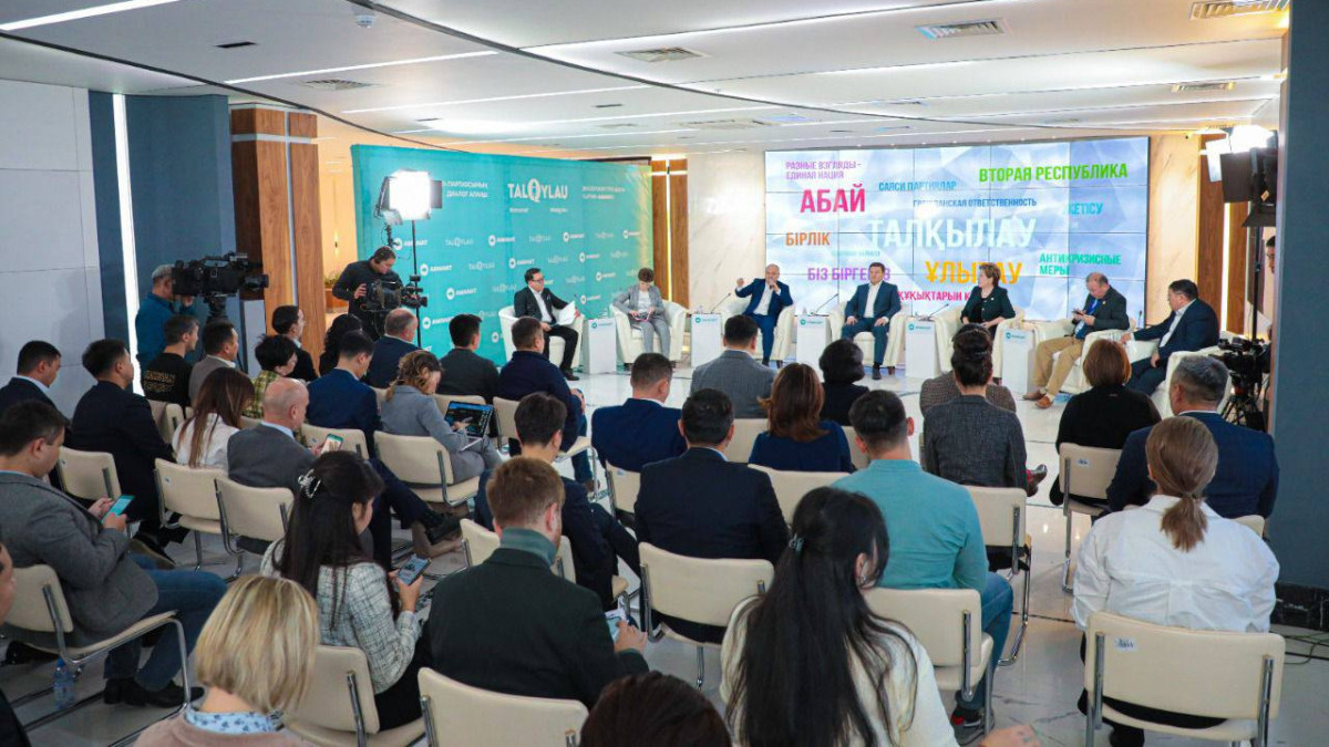 Эксперты TALQYLAU: однократный семилетний срок – новый элемент демократизации