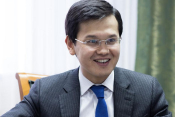 "Отвечаю на казахском языке" — Мусин раскрыл свой метод борьбы с мошенниками