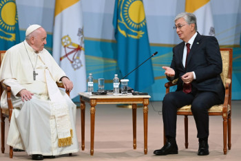 Призываю, чтобы ваша страна продолжала быть синонимом гармонии и мира - Папа Римский