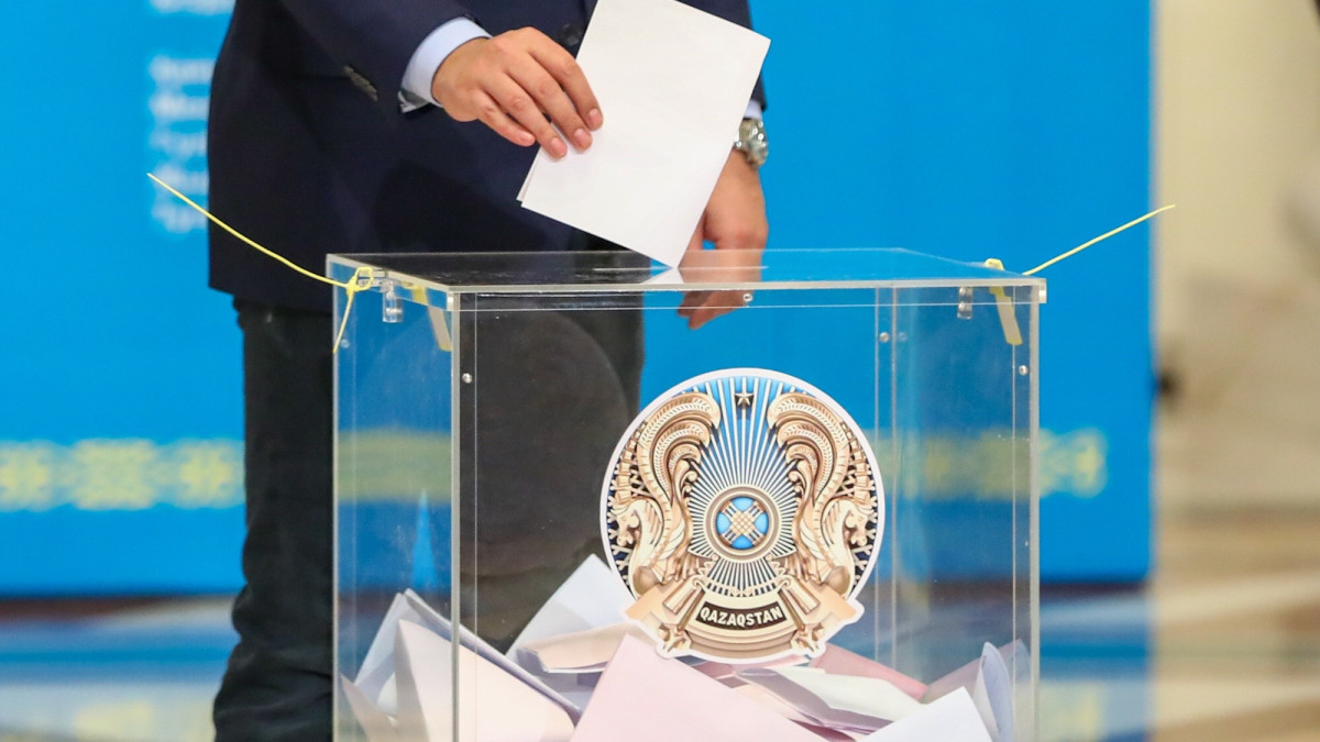 Конституционный совет одобрил введение однократного семилетнего срока президента Казахстана