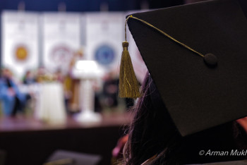 Фотография к новости: В Казахстане стало больше подростков, поступивших по грантам в колледжи