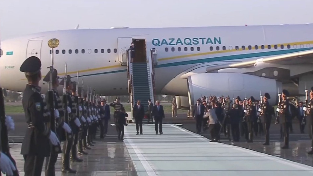Касым-Жомарт Токаев с рабочим визитом прибыл в Самарканд