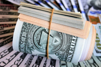 Фотография к новости: Почти 100 тысяч незадекларированных долларов изъяли при попытке вывоза – АФМ