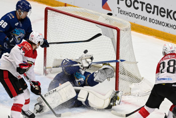 Фотография к новости: "Барыс" проиграл омскому "Авангарду"