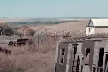 Фотография к новости: "Забытые в глуши". Вышел документальный фильм о казахстанских сёлах-призраках