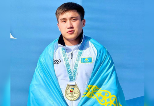Фотография к новости: Казахстанский полицейский стал чемпионом мира по Qazaq kuresi