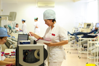 Фотография к новости: Ежегодно на врачей заводят около 300 уголовных дел в Казахстане