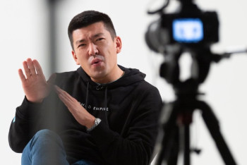 Фотография к новости: Ещё на месяц продлили арест вайнеру Мейржану Туребаеву