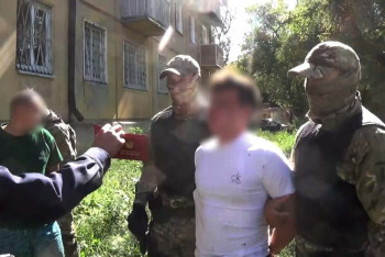 Фотография к новости: Мужчина разбрасывал деньги, убегая от полиции