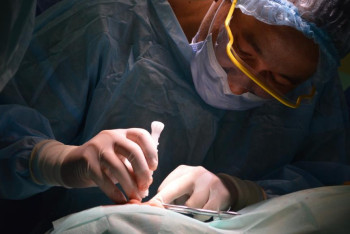 Фотография к новости: Уникальную операцию провели пятилетнему мальчику из Атырау