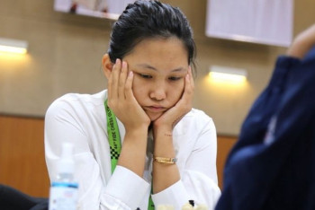 Фотография к новости: Шахматистка Бибисара Асаубаева вошла в тройку лучших на Гран-при ФИДЕ