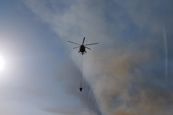 Фотография к новости: В Атырауской области продолжается борьба с пожарами