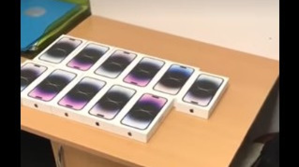 Партию iPhone 14 пытались незаконно ввезти в Казахстан