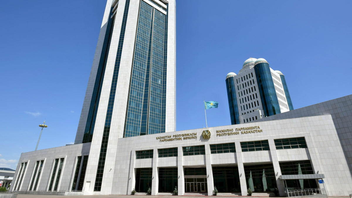 parlam.kz