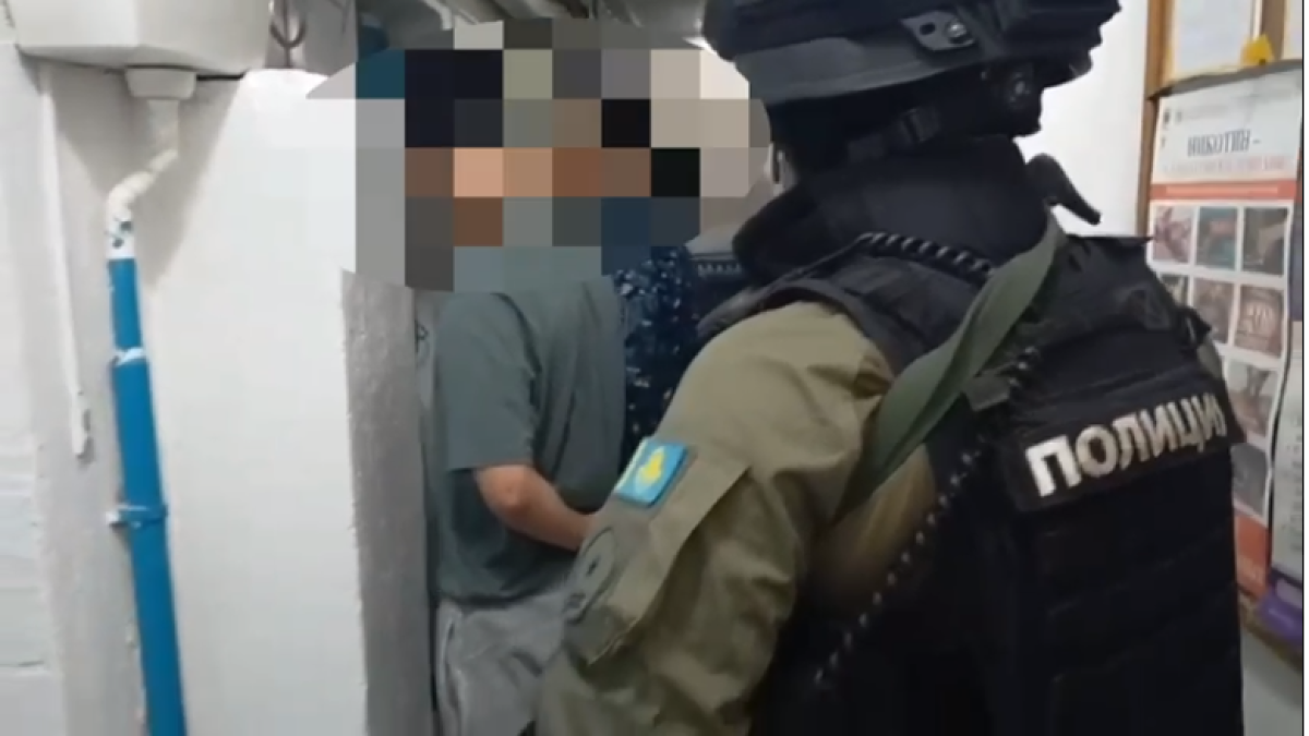 Кадр из видео polisia.kz