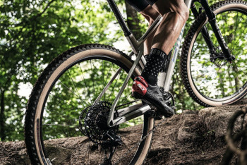 Фотография к новости: Казахстанец стал первым на соревнованиях по маунтинбайку в Турции