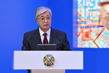 Фотография к новости: Глава государства рассказал общественности Туркестанской области о политических реформах