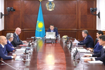 Фотография к новости: Смаилов поставил перед Kazakh Invest задачу привлекать в страну крупных инвесторов