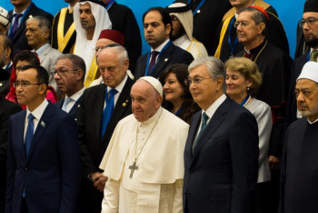 Фотография к новости: Папа Римский: Казахстан – пример цивилизации и мужества