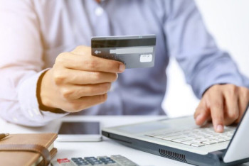 Фотография к новости: Кредитный шопинг усложнили казахстанцам