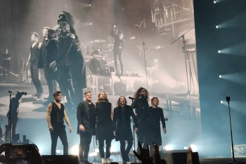 Фотография к новости: Участник рок-группы "Би-2" переехал в Казахстан