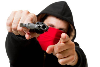 Фотография к новости: Мужчина с макетом пистолета ограбил игорный клуб в Караганды