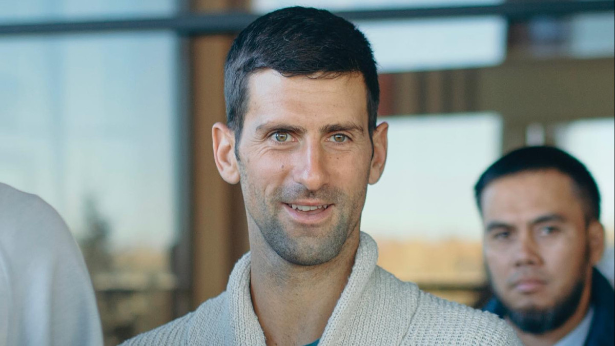 Новак Джокович прилетел в Казахстан