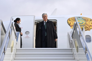 Фотография к новости: Токаев прибыл в Павлодарскую область