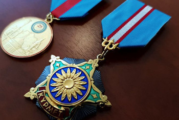 Фотография к новости: Ордена и медали вручил президент отличившимся павлодарцам