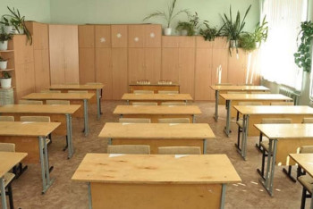 Фотография к новости: Десятый месяц ждут выплат учителя в одном из районов ЗКО