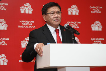 Фотография к новости: "Никто в Казахстане не захочет, чтобы Астану переименовали в Жигули" - Ертысбаев пошутил о кандидате в президенты