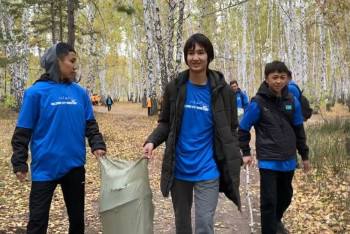 Фотография к новости: Нужно убирать за собой, где бы ты ни был — экоактивисты провели челлендж в Петропавловске