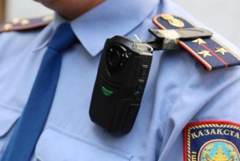 Фотография к новости: Ножевое ранение получил полицейский у ночного бара в Таразе