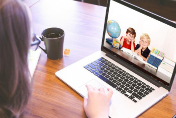 Фотография к новости: Столичные школьники два дня будут учиться дистанционно