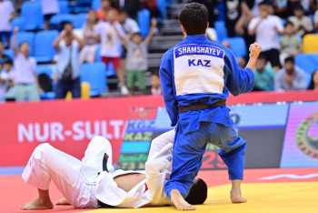 Казахстанец стартовал с победы в чемпионате мира по дзюдо