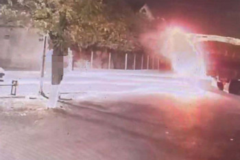 Фотография к новости: Сидел и смотрел на пожар: поджигателя задержали полицейские в Туркестанской области