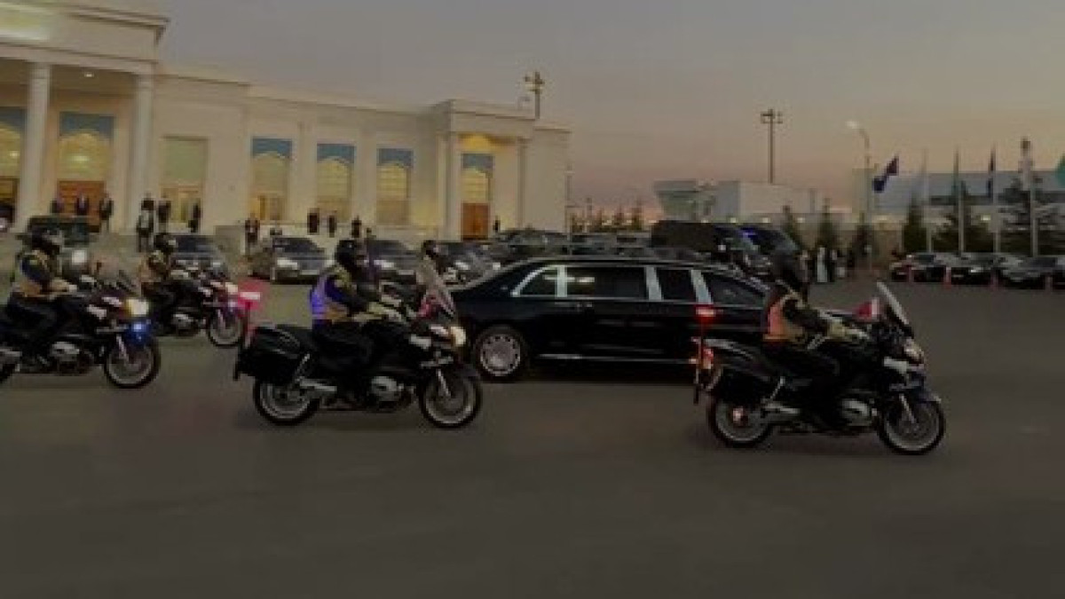 Эмир Катара прибыл в Казахстан