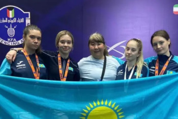 Фотография к новости: Казахстан завоевал серебро на чемпионате Азии по фехтованию