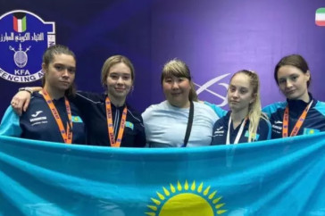 Фотография к новости: Казахстан завоевал серебро на чемпионате Азии по фехтованию