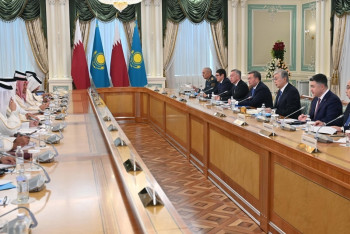 Фотография к новости: Токаев предложил катарцам инвестировать в проекты АПК, нефтехимии и энергетики РК