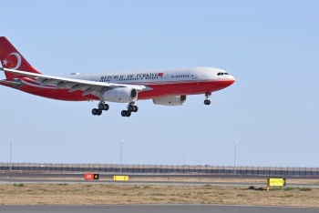 Фотография к новости: Токаев встретил  Эрдогана в аэропорту Астаны