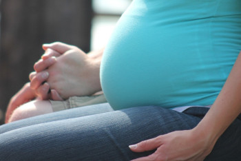 Фотография к новости: В Атырау за один день скончались две беременные женщины