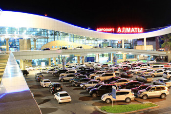 Фотография к новости: В аэропорту Алматы изменили схему движения авто