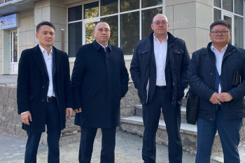 Фотография к новости: Брифинг оппозиционного кандидата Нурлана Ауесбаева был сорван