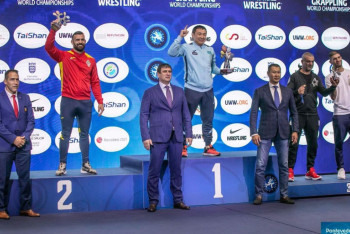 Фотография к новости: Казахстанцы стали первыми на чемпионате мира по грэпплингу