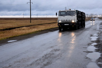 Кончаем местные, пока строим новые — депутат потребовал надлежащего ухода за дорогами