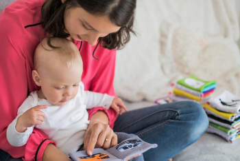 Фотография к новости: Выплату пособия по уходу за ребенком в Казахстане продлят до полутора лет