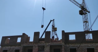 Объёмы строительства падают в трёх областях Казахстана