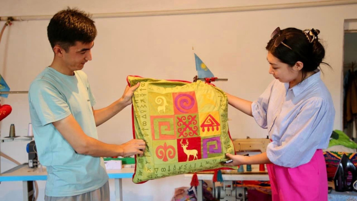 Айнур Тулешова